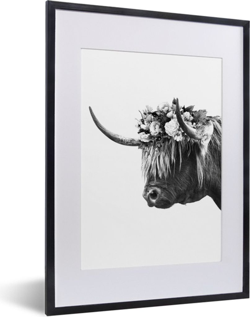 MuchoWow Gerahmtes Poster Schottischer Highlander mit Blumen - schwarz und weiß 30x40 cm - Poster mit Schwarzem Bilderrahmen Wandposter Rahmen F...