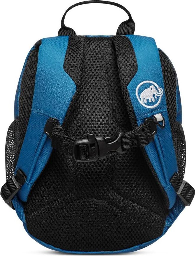 Blauer Mammut First Zip 8 Rucksack mit gepolsterten schwarzen Trägern und Brustgurt