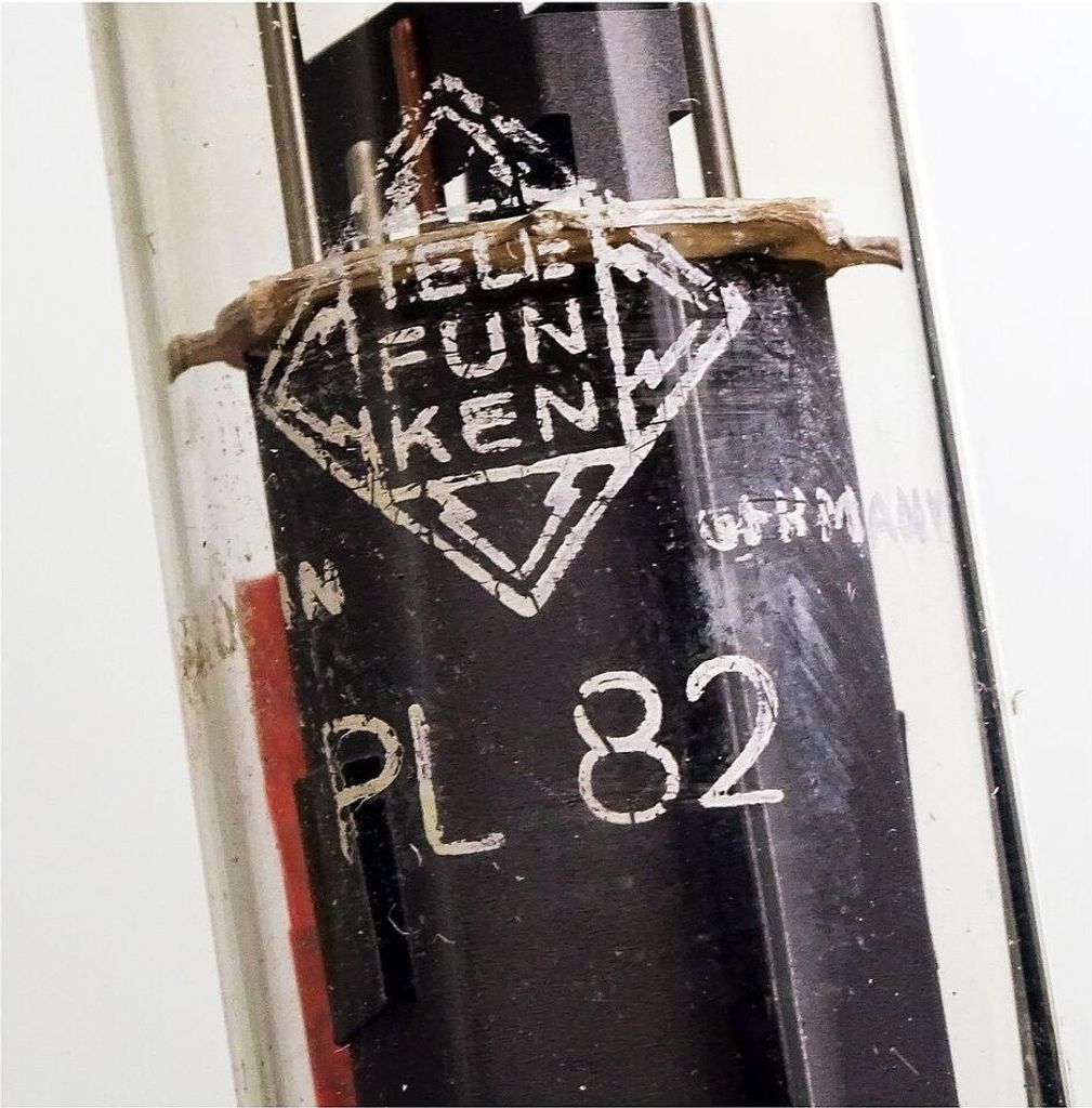 TV-Röhre PL82 Telefunken m. Raute ID1498