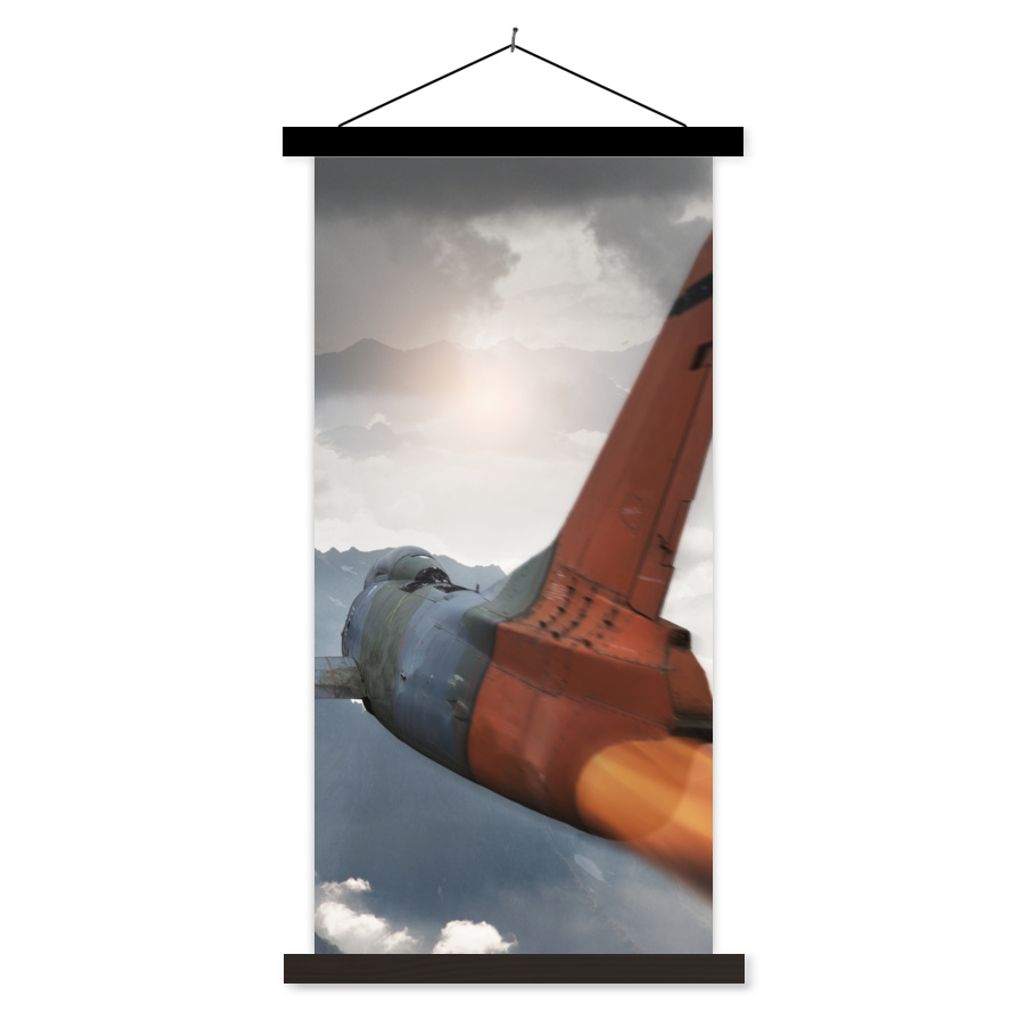 MuchoWow Textilposter Ein Armeejet über den Bergen 90x180 cm mit schwarzem Rahmen - Dekoration Wohnzimmer