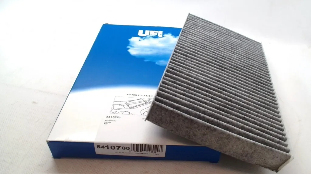 Filtro Antipolline UFI 54.107.00 ai Carboni Attivi - Ricambio Qualità OE
