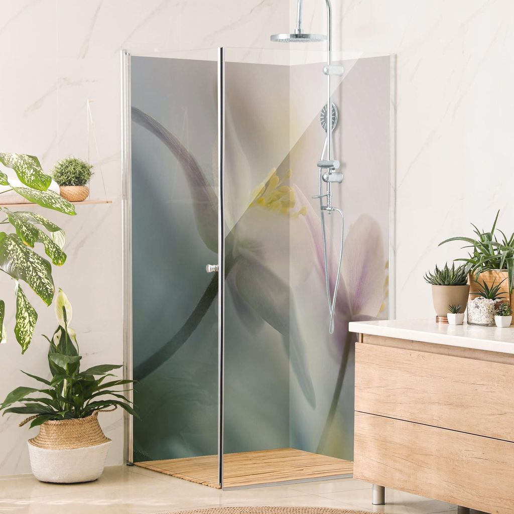 Duschrückwand Blumen selbstklebend - 0.61 mm Wandpaneel wasserfest Design violett Landhaus Badrückwand fugenlos Premium matt 80x200 cm