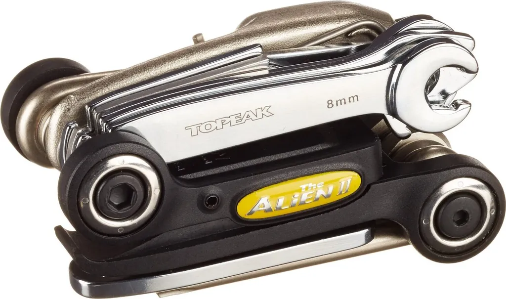 Réparer une Panne de Vélo Facilement avec le Multitool Alien 2 - 2