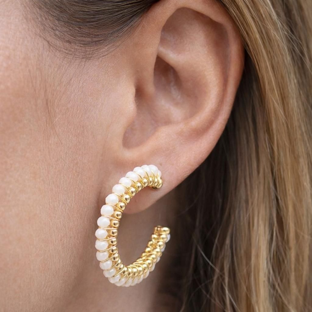 Ohrringe Creolen eingefasste Schwarze Weiße Beige Glasperlen Sweet7 – Weiß