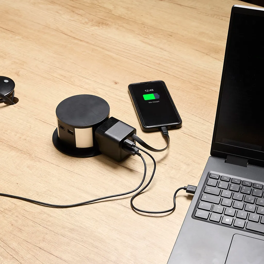 Prise Secteur 65W Technologie GaN avec Port Double USB et Type-C Pro
