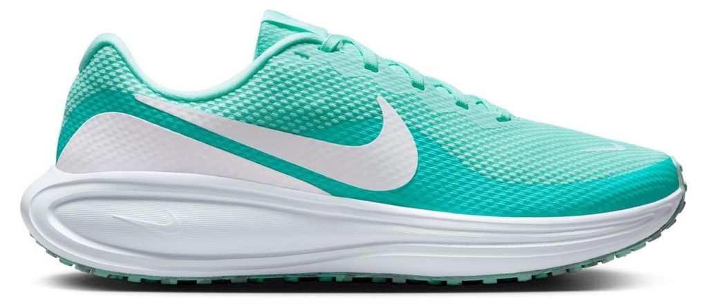 Nike Revolution 8