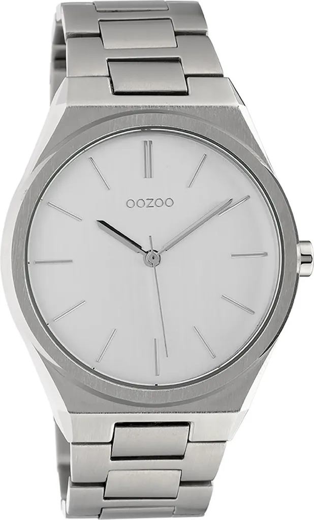 Montre Oozoo Vintage UOC10336 argentée : lisibilité et confort au poignet