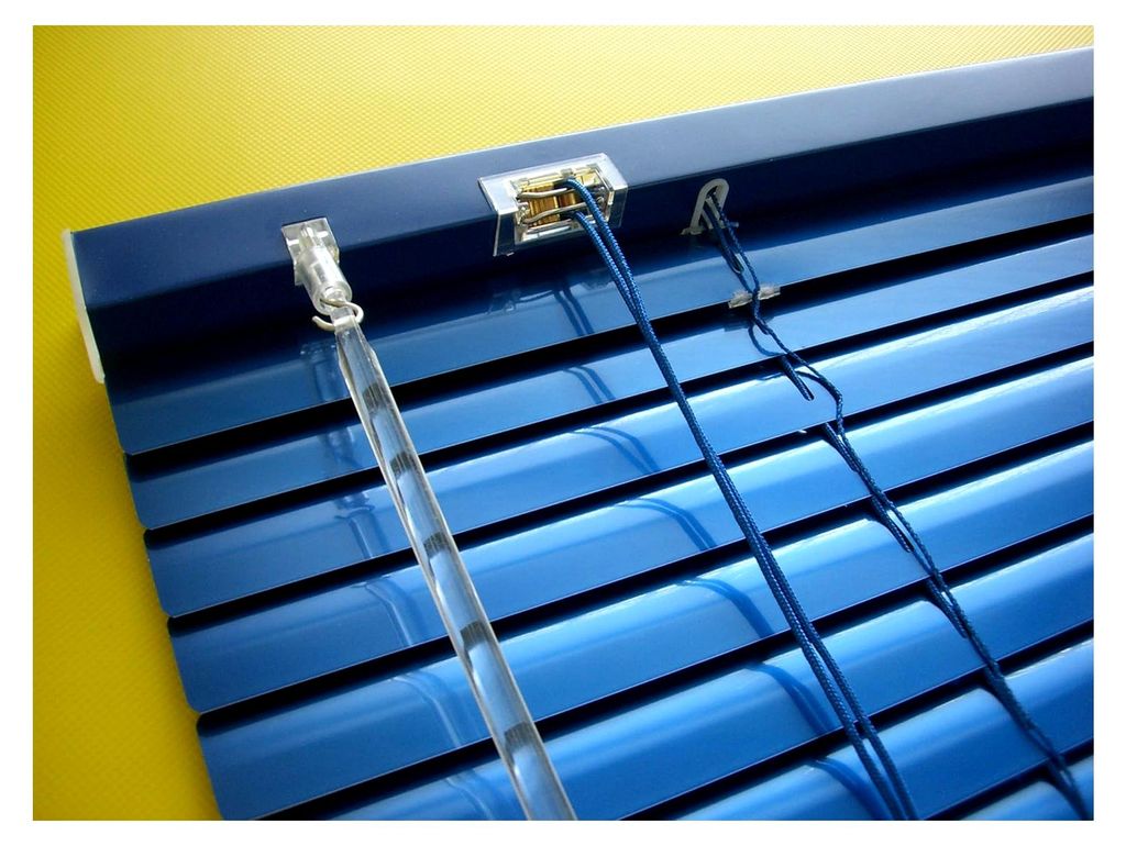 Aluminium Jalousie dunkelblau - Breite 50 bis 240 cm - Höhe 130/160/220 cm - Fenster- und Türjalousie aus Metall