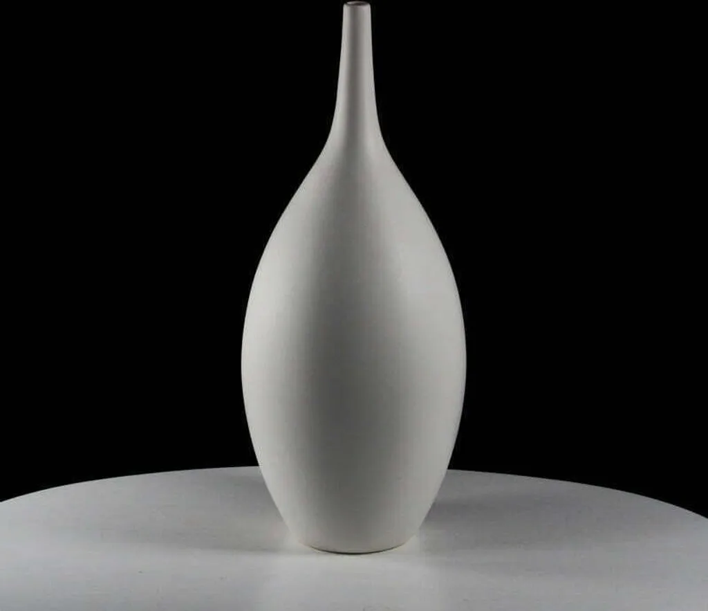 Vase blanc Sevilla 47 cm : Ne cherchez plus l'objet déco parfait ici