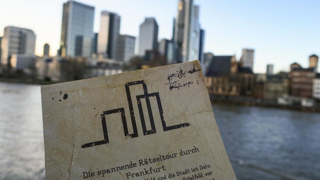 Jochen Schweizer Außergewöhnliche Stadtführung Frankfurt; Erlebnis verschenken oder selbst erleben; Gutschein gültig für 2-6 Personen