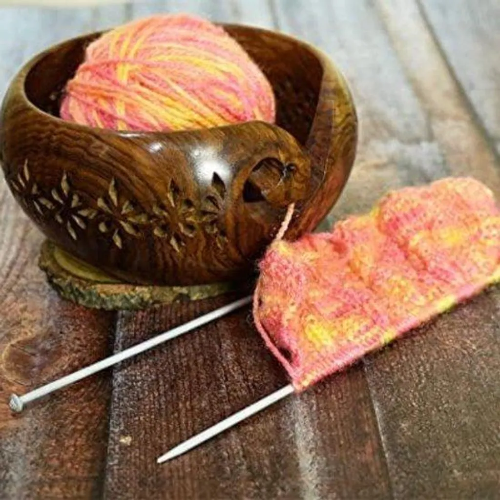 Porte-écheveaux stable pour crochet - Gardez votre laine propre et rangée