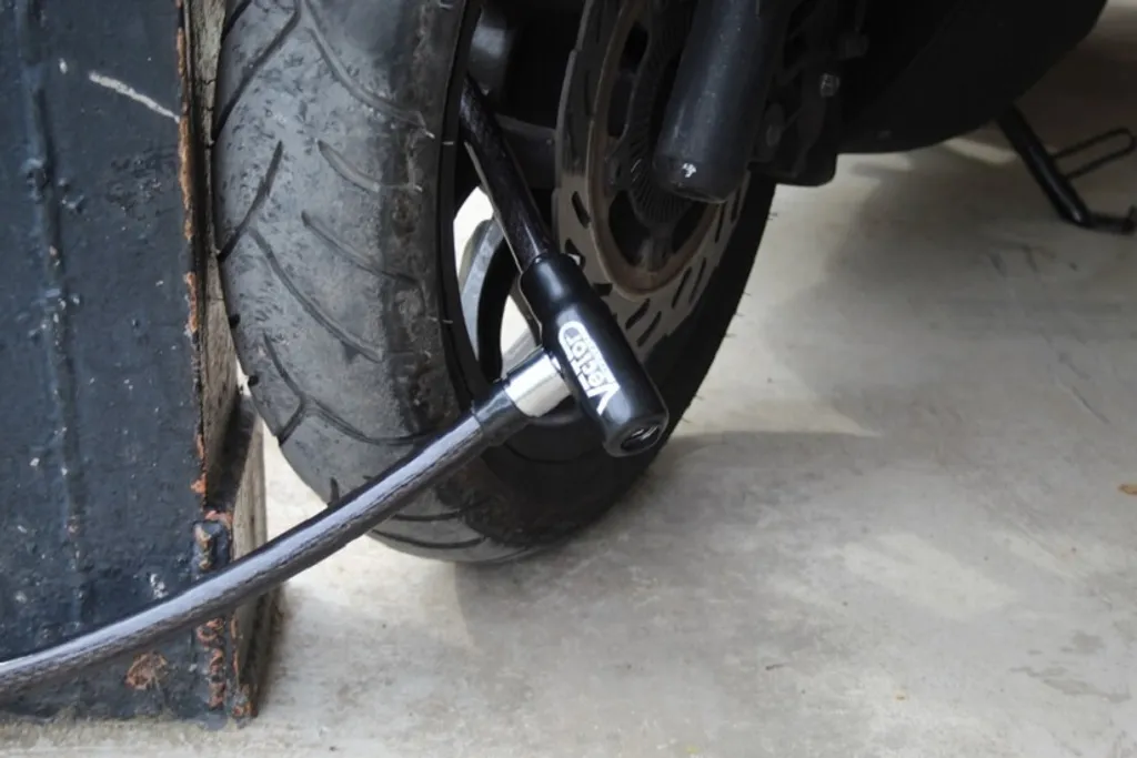 VECTOR Max Lok Antivol 1m : Solution Efficace contre le Vol de Moto