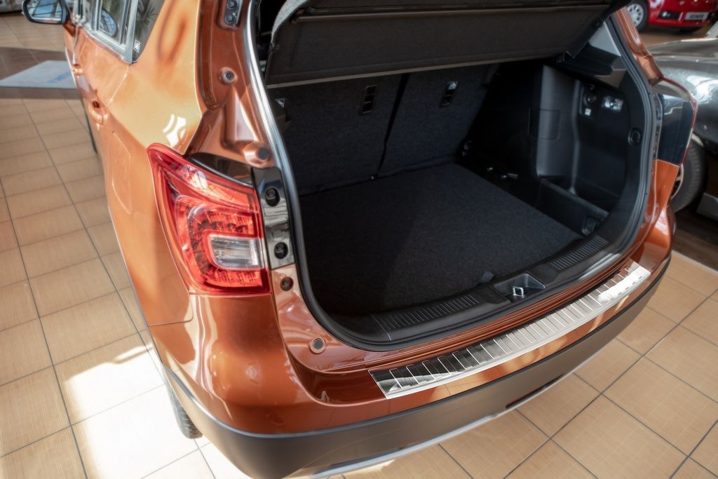 Edelstahl Ladekantenschutz für Suzuki SX4 S-Cross V2A 2013-2015