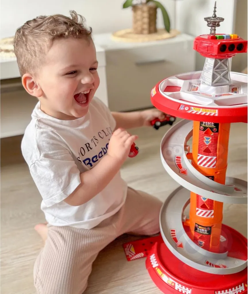 Garage voitures enfant compact : stop aux circuits encombrants - 4