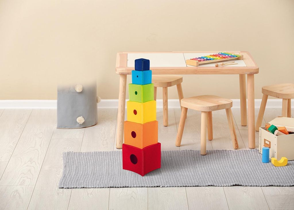 Goki Stapelwürfel Regenbogen - buntes Lernspielzeug für Produktbild 