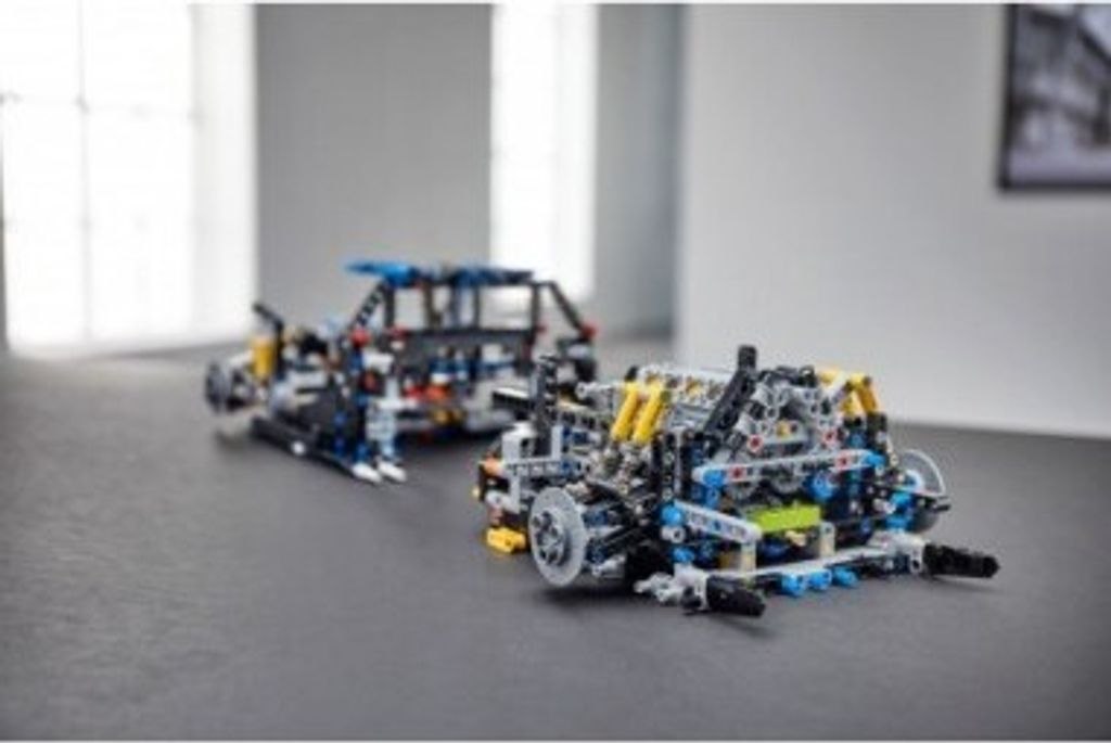 LEGO® Technic 42083 Bugatti Chiron Obrázok produktu 17