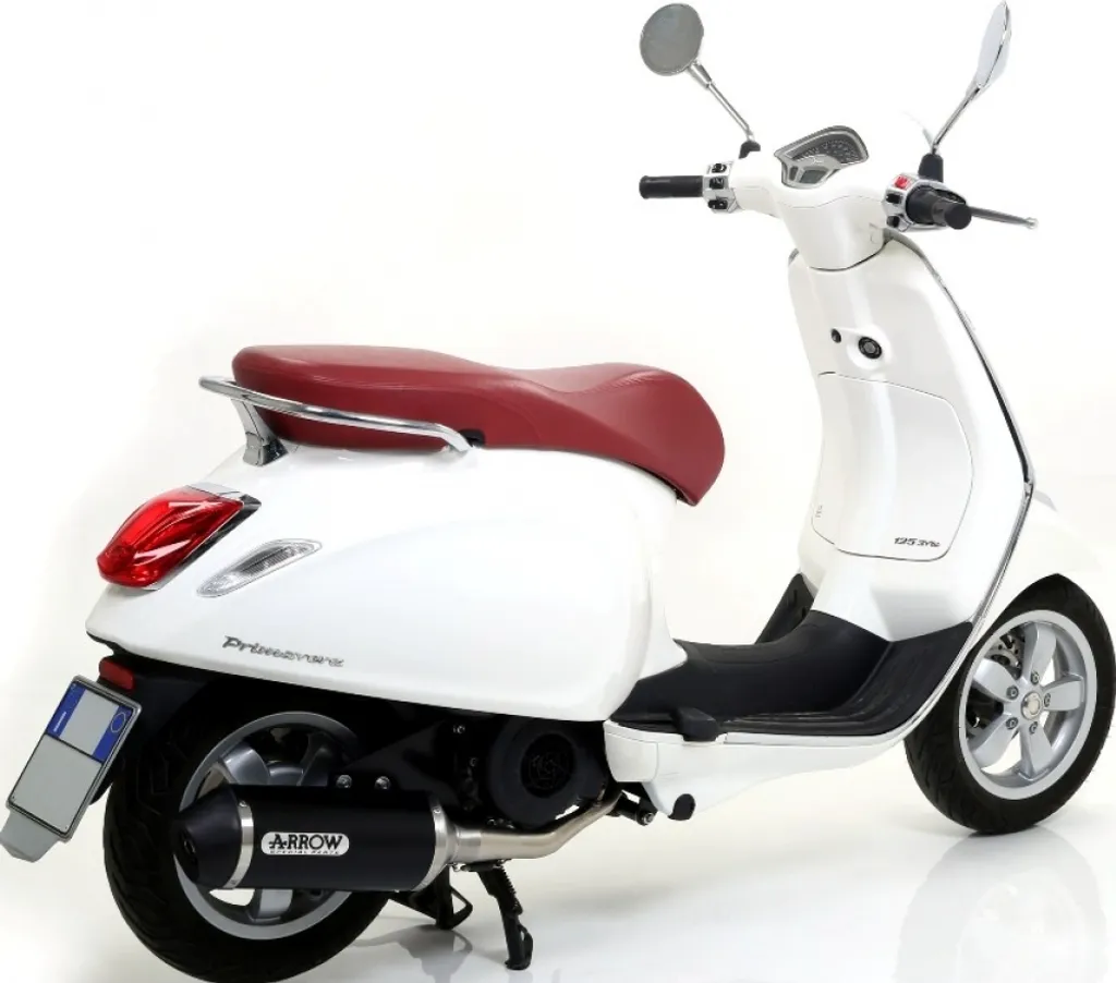 Silencieux Arrow avec Embout Noir et Finition Alu pour Vespa Primavera 3V
