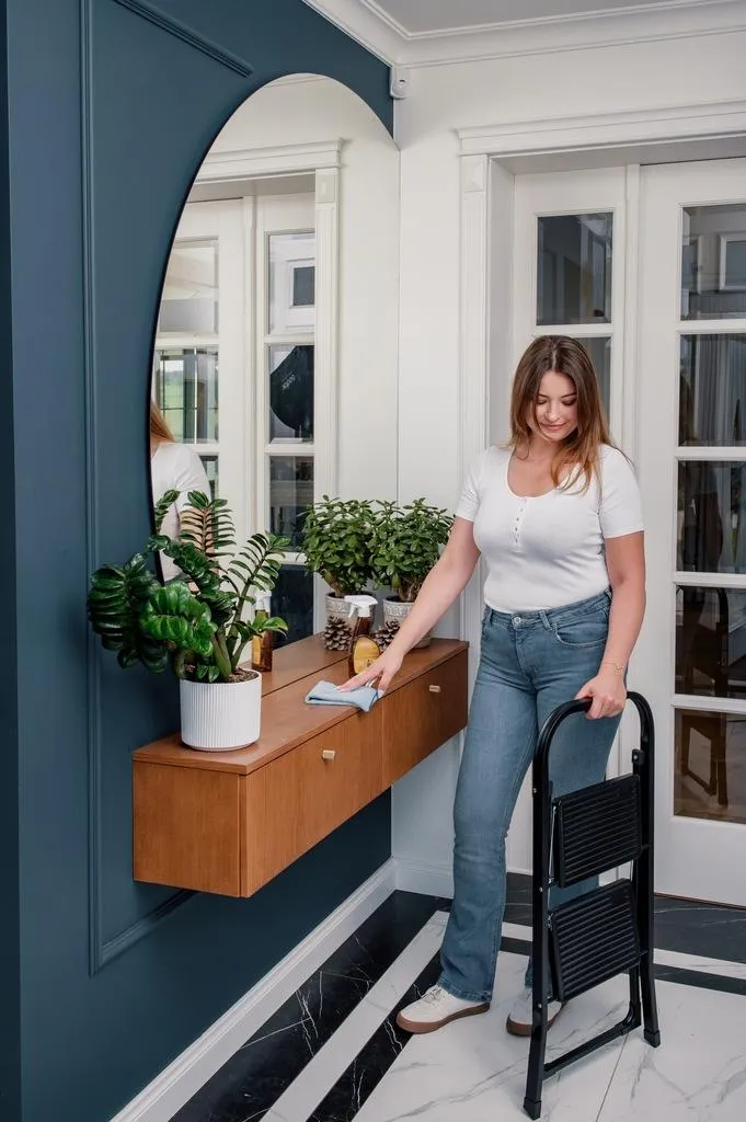 Drabest Échelle 2 marches Noir : Escabeau pliable stable et léger - 8