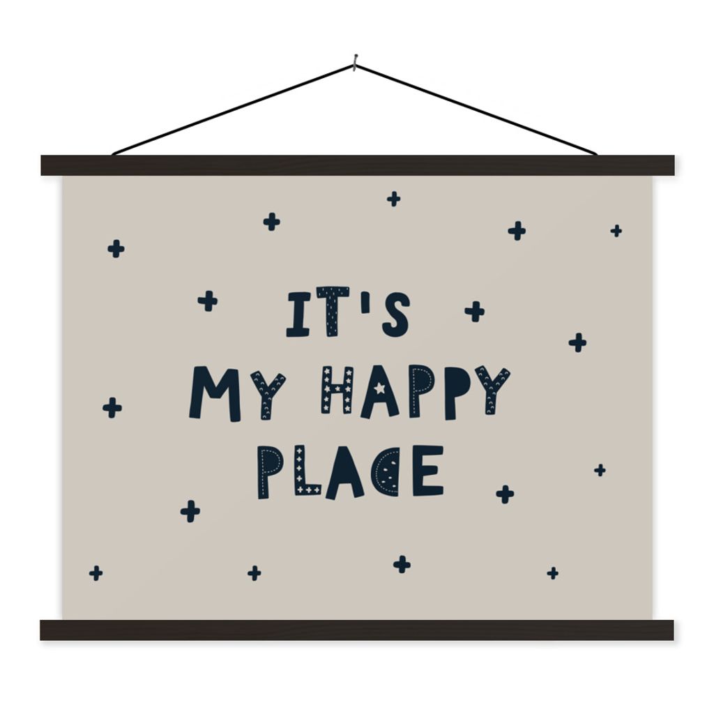 MuchoWow Textilposter Sprichwörter - Zitate - Es ist mein glücklicher Ort - Baby - Kinder - Kinder 150x113 cm mit holzfarbenen Rahmen - Poster