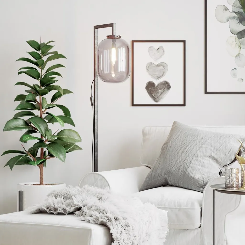 Lampadaire Leola verre fumé : fini l'éclairage agressif dans votre salon