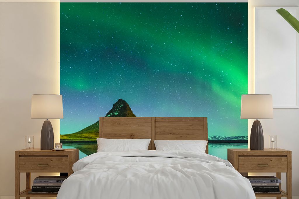 MuchoWow Fototapete für Wohnzimmer oder Schlafzimmer Wandtapete Vinyl Motivtapete Nordlicht - Berge - Wasser - Island - Natur - 220x220 cm - Tap...