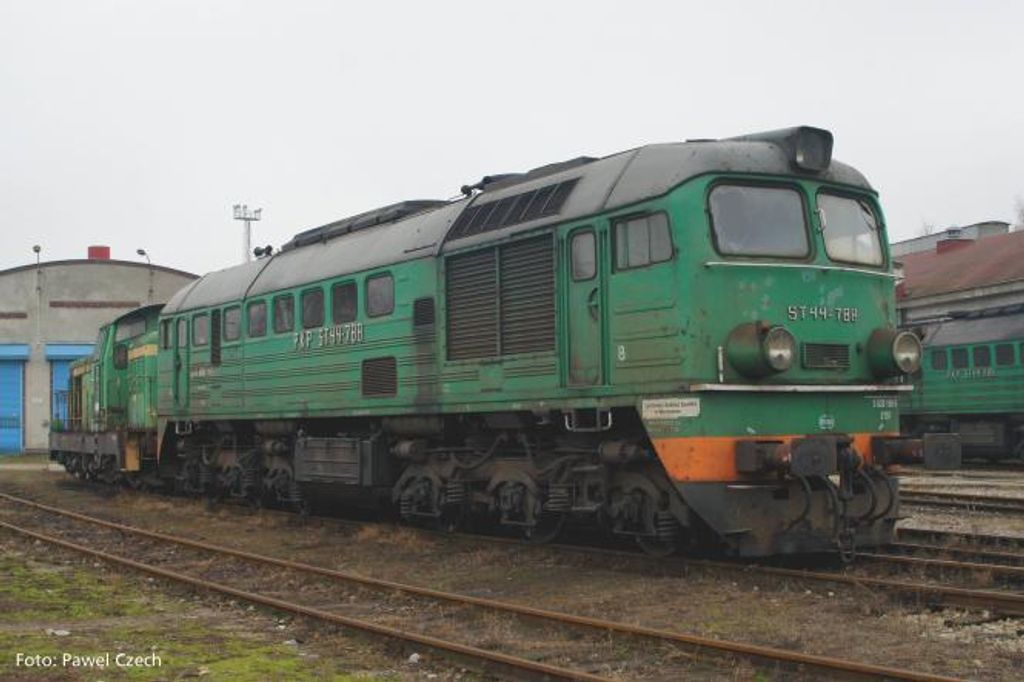 PIKO Diesellok ST44 PKP VI + DSS PluX22 52903