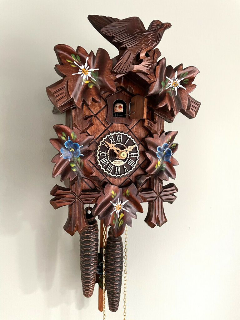 Kuckucksuhr original Enzian Edelweiss im Schwarzwald Produktbild 2