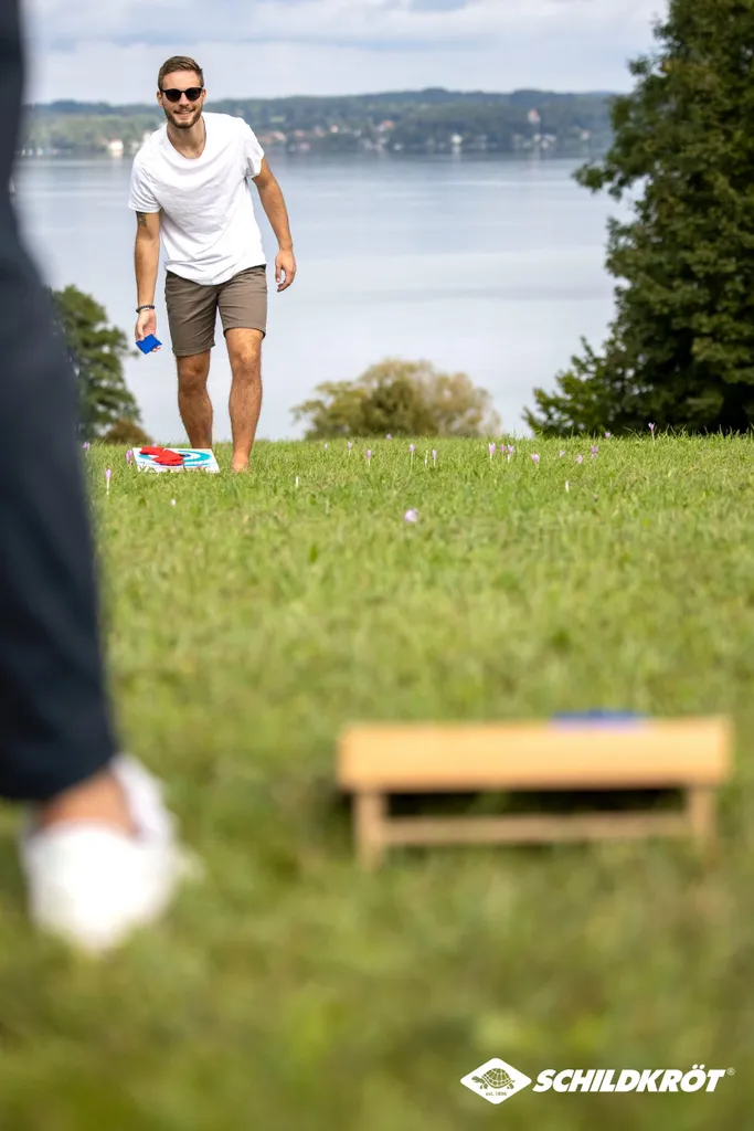 Cornhole Set en Bois MDF Robuste - Jeu de Précision avec 8 Sacs de Lancer - 11