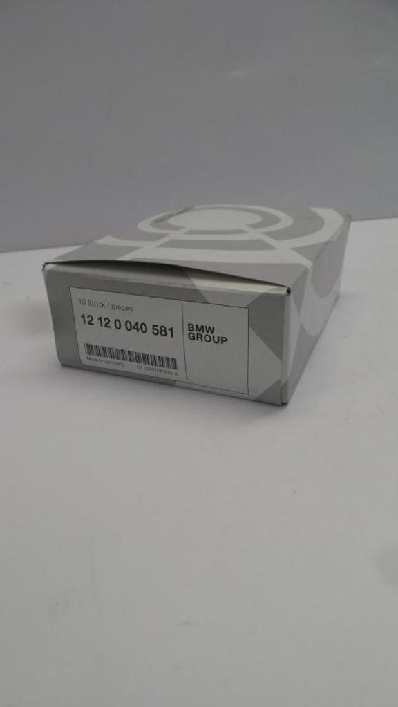 Original BMW F01 F02 F03 F06 F07 F10 F11 F12 F13 F15 F16 Zündkerze 12120040581