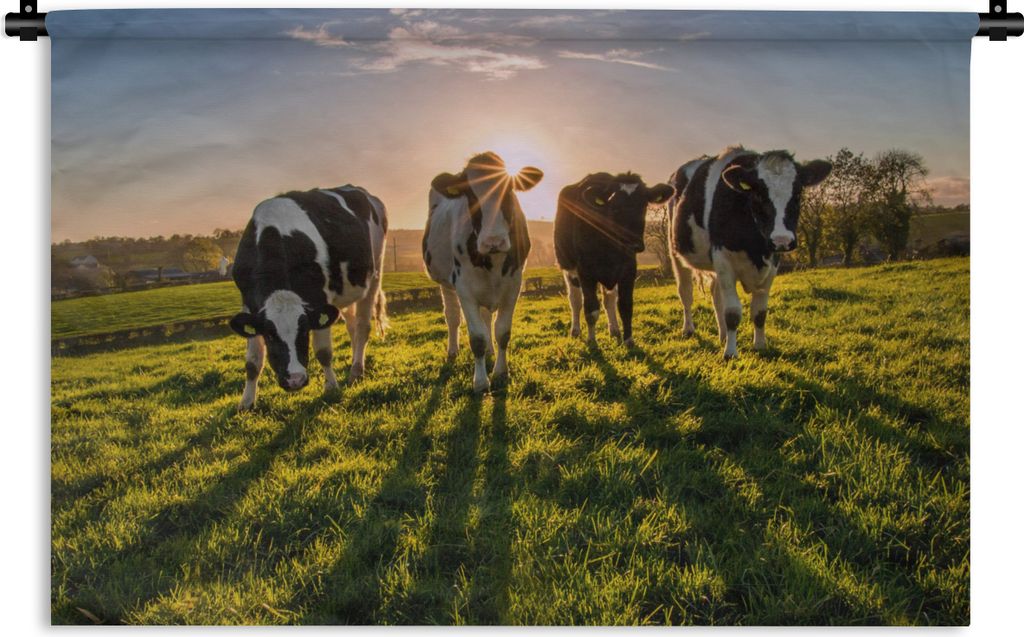 MuchoWow Wandteppich Wandbehang Kühe - Sonne - Gras - Tiere - Bauernhof 150x100 cm Tapisserie Dekoration Wandtuch - Waschbar - Tapisserien - Wan...
