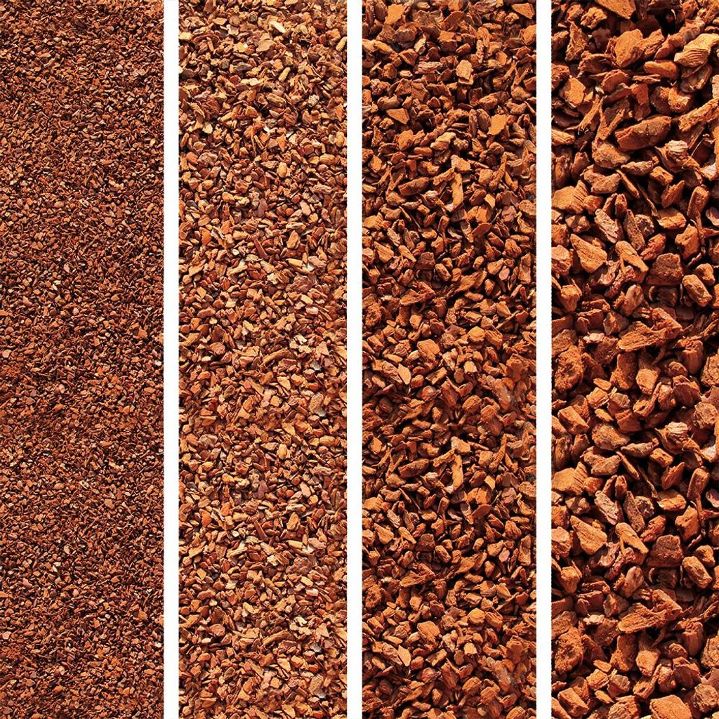 Premium Pinie 60 Liter in fein  | Dekorativer Pinienmulch Produktbild 