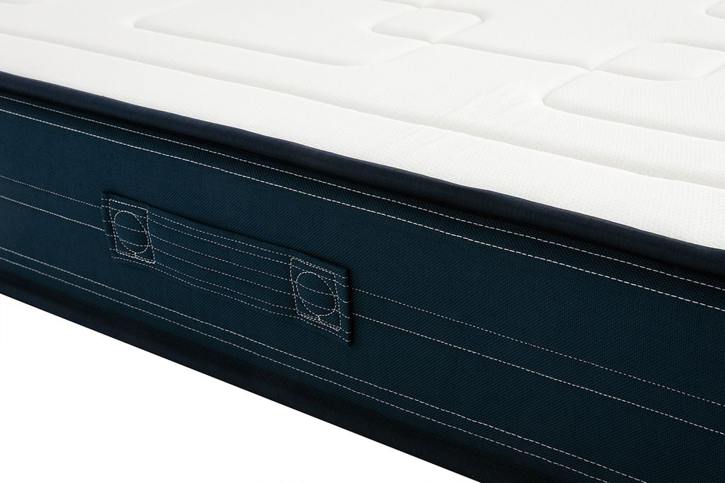 Miliboo - Matratze mit Memory-Schaum 140 x 200 cm OLIVER