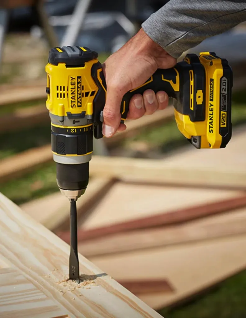 Perceuse visseuse 18V Brushless V20 Stanley Fatmax à percussion 2.0Ah - 30