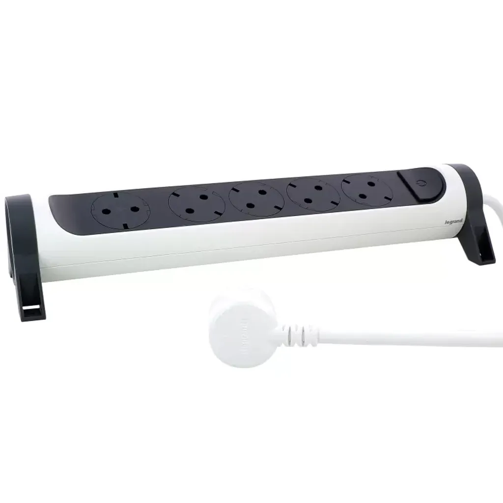 Solution de branchement 5 prises Legrand 694538 câble 3m pour bureau et TV