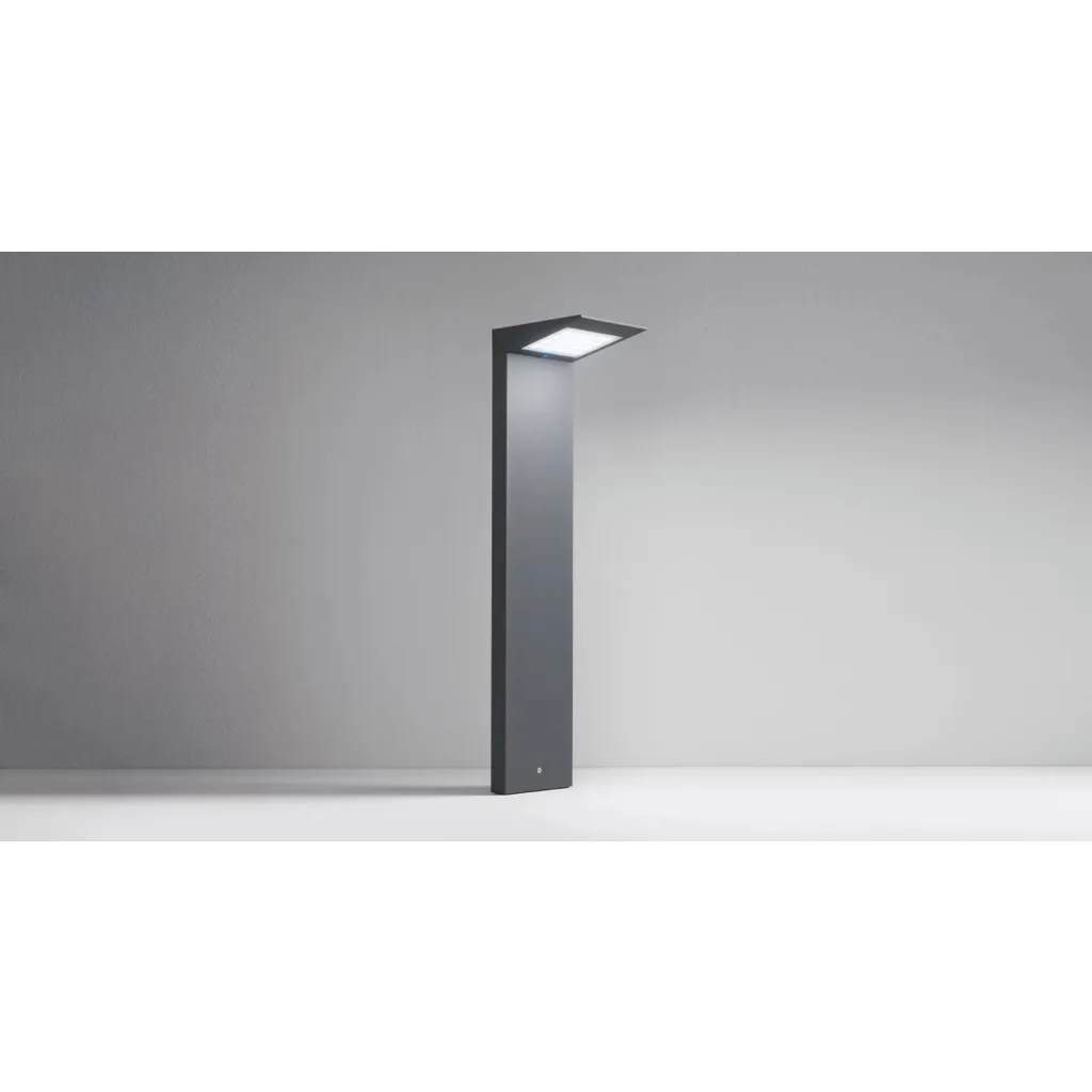 Borne solaire étanche IP54 LED 2,2W pour éclairer un jardin sans câbles