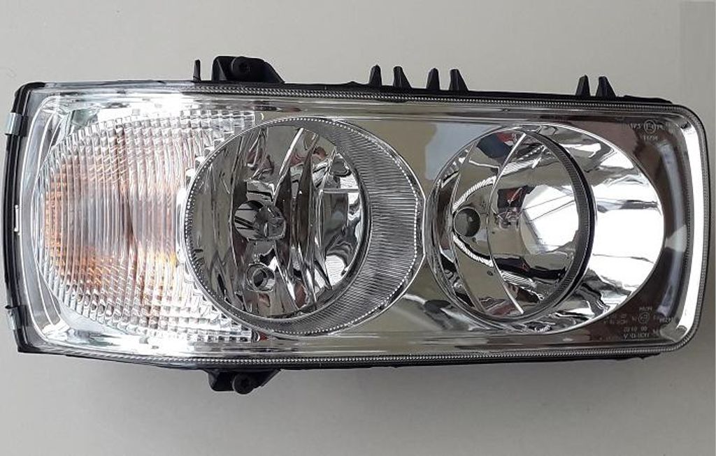 Rechter Scheinwerfer DAF CF 65/ 75/ 85 XF 95/ 105 LF 45/ 55 | 1641743 | Manuelle Einstellung