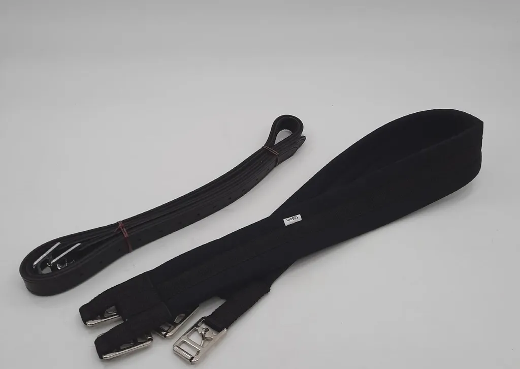 Kerbl Cheval Kit de Selle Mixte 17,5, Noir - Accessoires animaliers