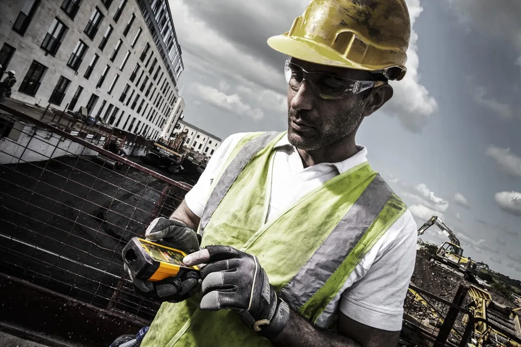 Télémètre Laser DeWalt DW03050-XJ Idéal pour Rénovation et Devis
