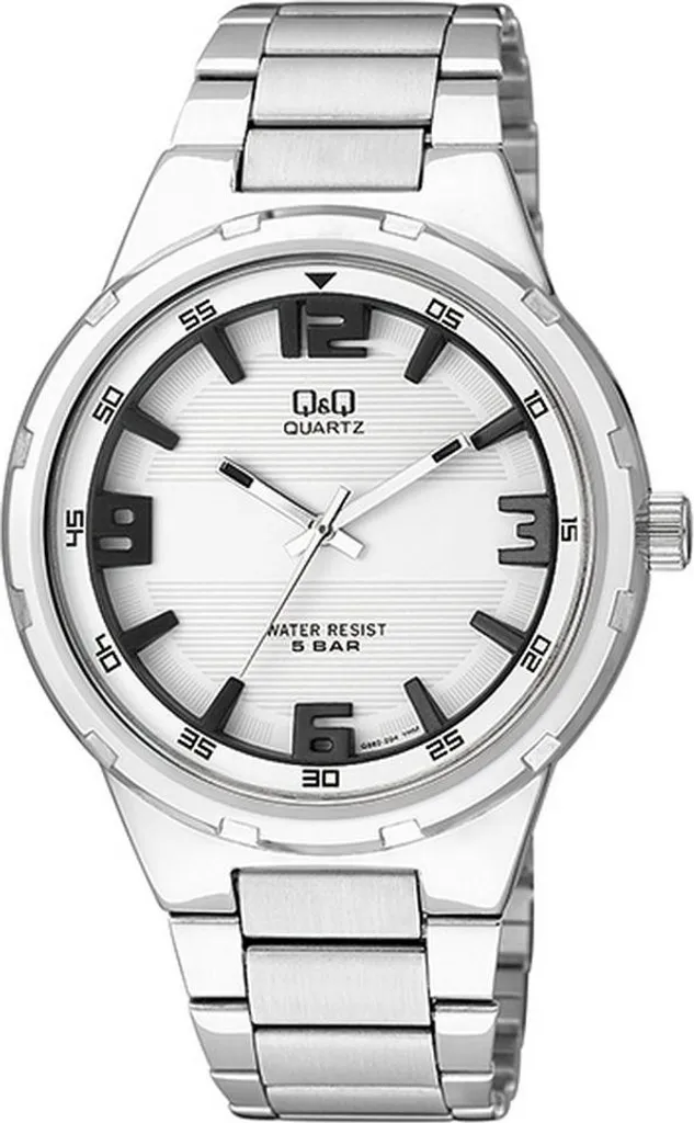 Montre Analogique Homme Q&Q Q882J204Y avec Bracelet en Acier Argenté