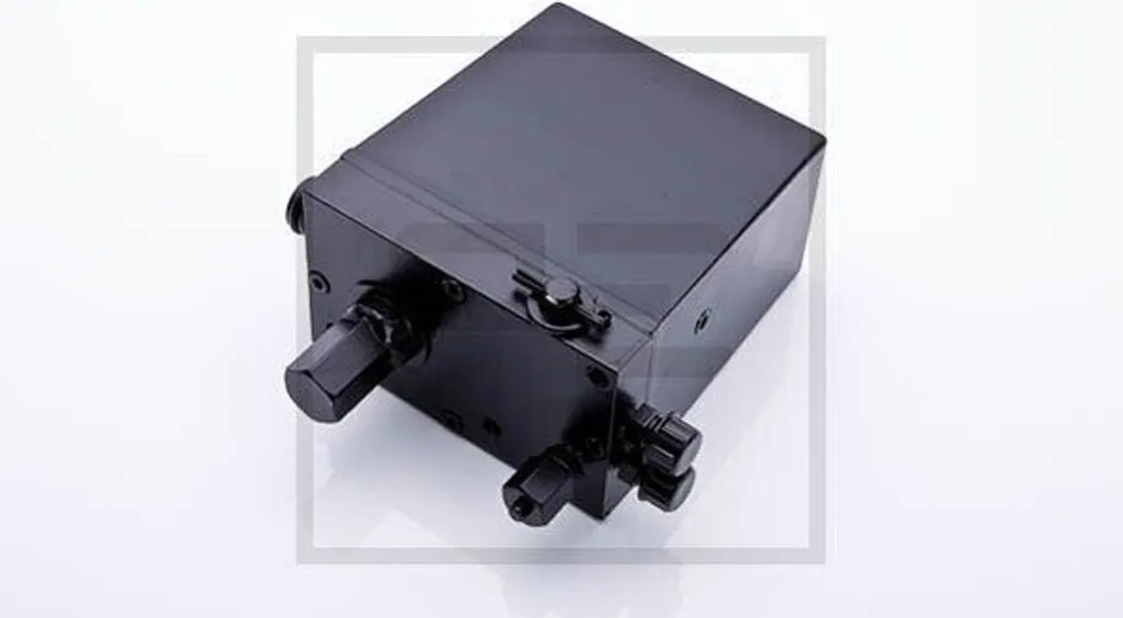 PETERS ENNEPETAL Pompa ribaltabile Cabina 023.604-00A per IVECO EUROCARGO I-III 140 mm 130 mm M12x1,5 mm 80 mm 3,055 kg