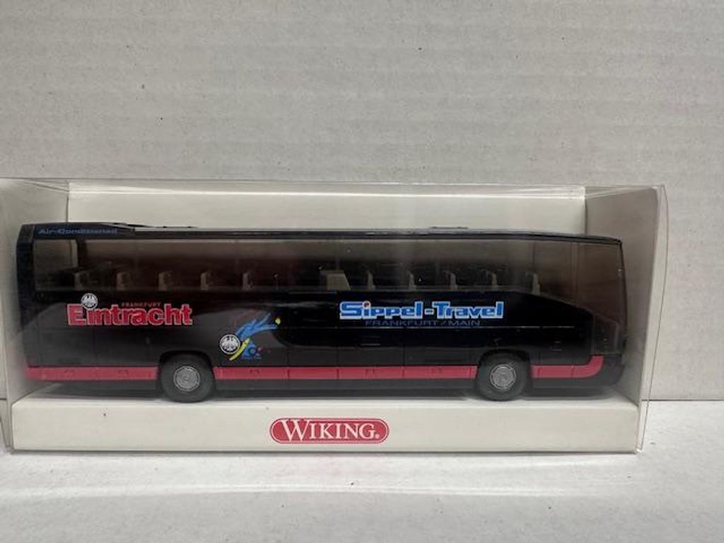 Wiking Reisebus MB O 404 RHD Eintracht Frankfurt