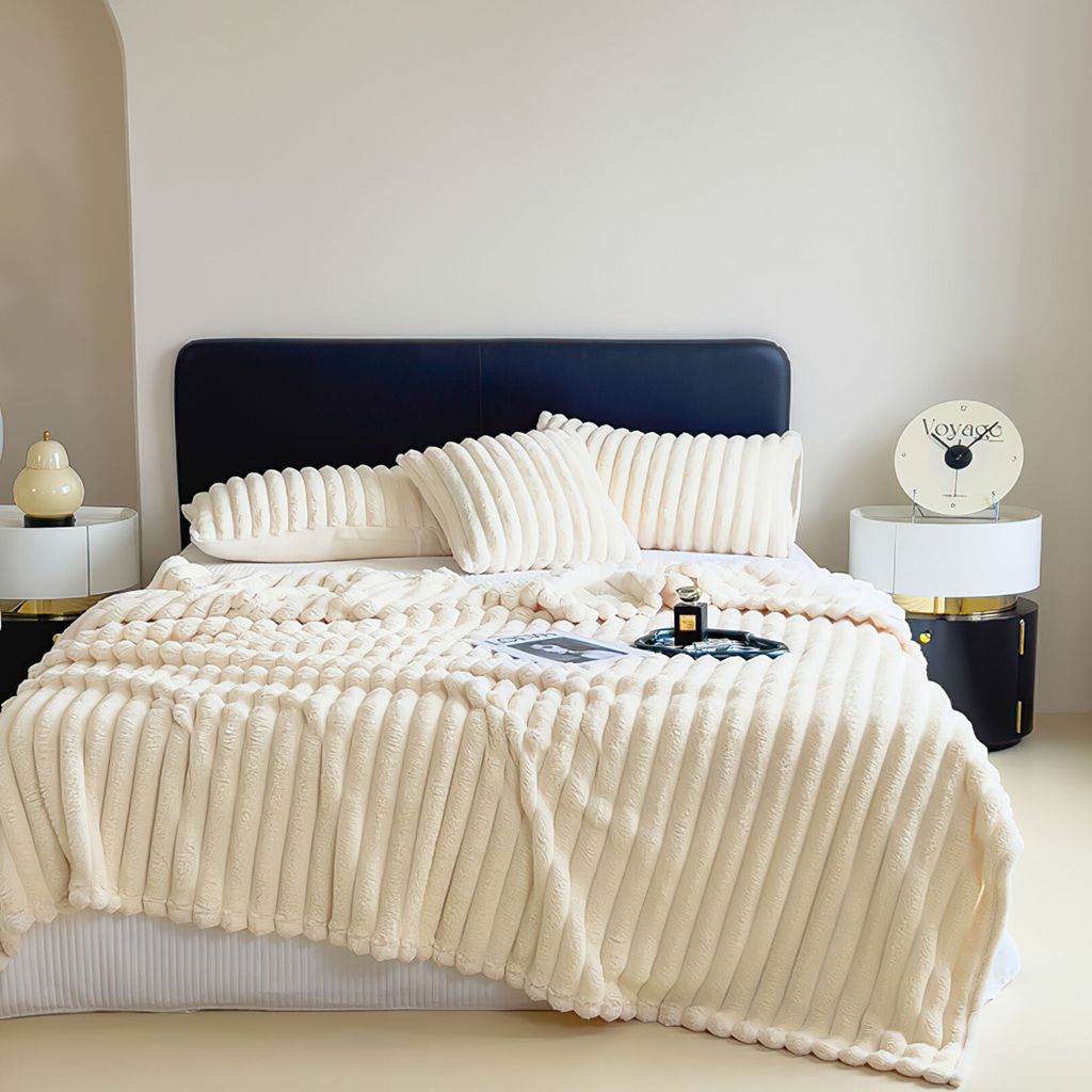 Kuscheldecke 150x200 cm - Warme Flausige Bettüberwurf Decke Produktbild 3