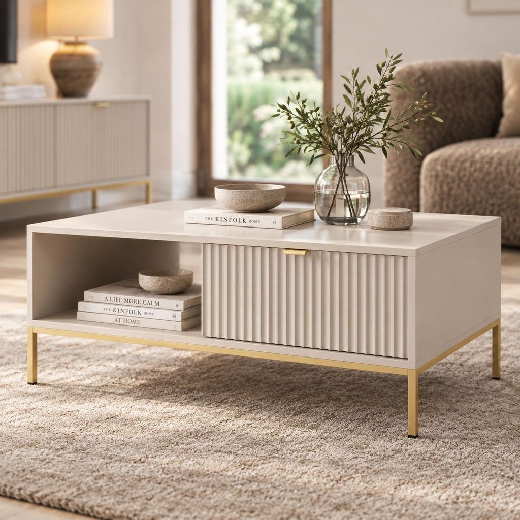 Couchtisch Kioto 104 cm Kaschmir Beige & Gold – 2 Produktbild  KI-generiertes Bild
