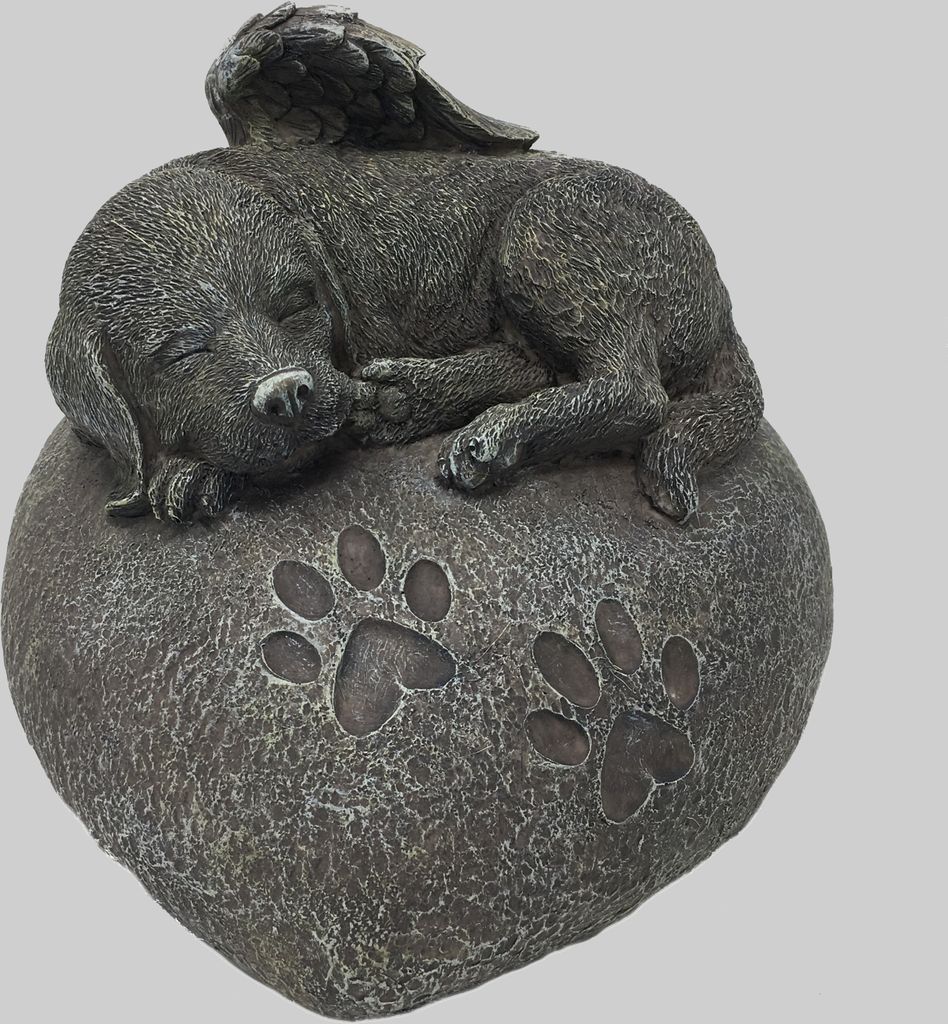 Hunde Urne grau als Hunde-Engelfigur auf Herz, Tierurne Produktbild 