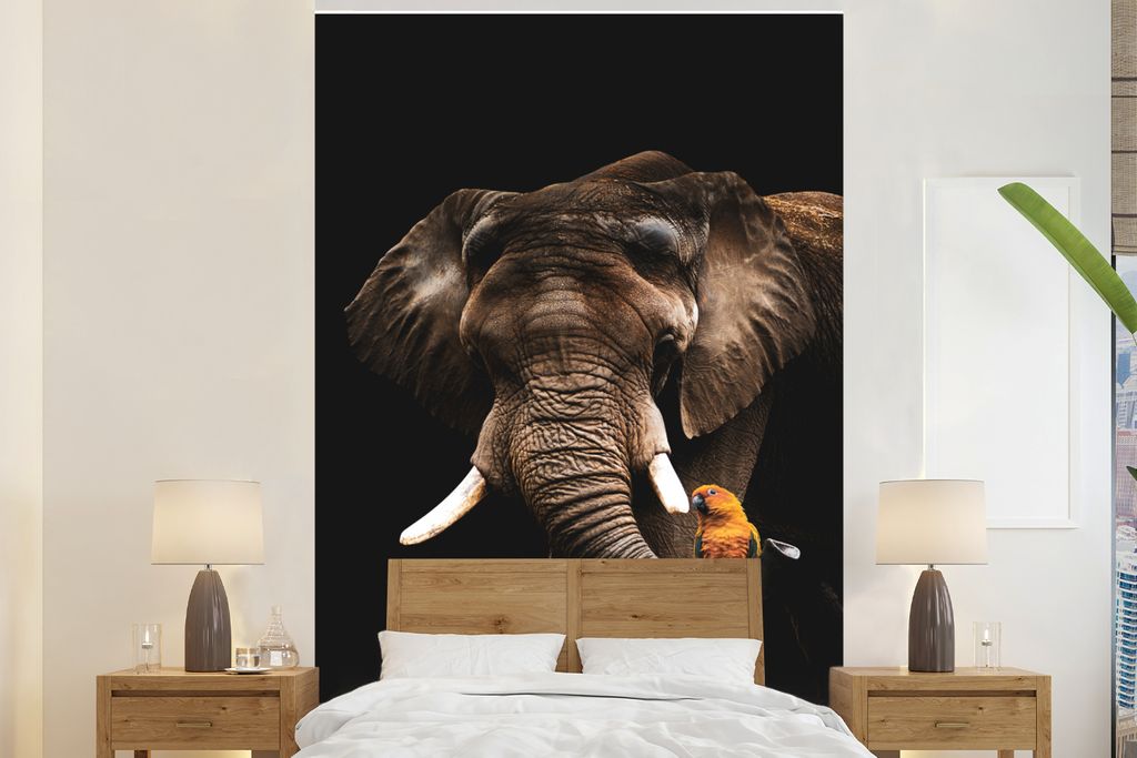 MuchoWow Fototapete für Wohnzimmer oder Schlafzimmer Wandtapete Vinyl Motivtapete Elefant - Schwarz - Papagei - 225x350 cm - Schlafzimmer tapete