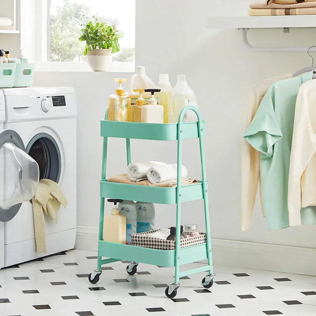 Whitmor Carrello Lavanderia 3 Livelli Con Ruote - Plastica Resistente, Ripiani Rialzati - 2