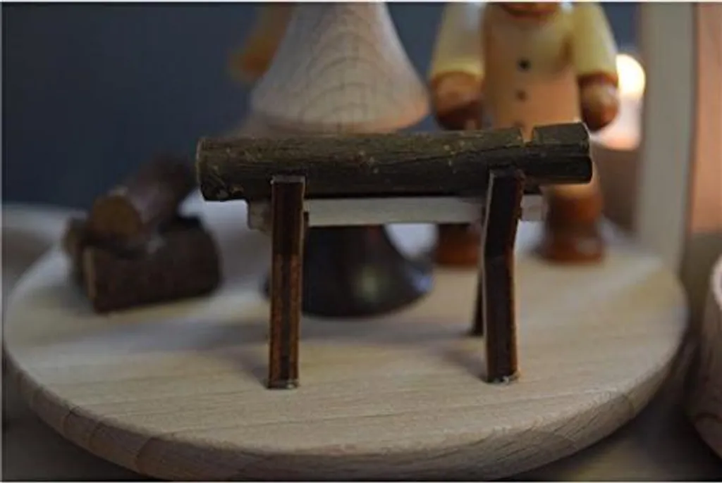 Grande pyramide de table 24 cm en hêtre massif - Modèle Forestier - 5