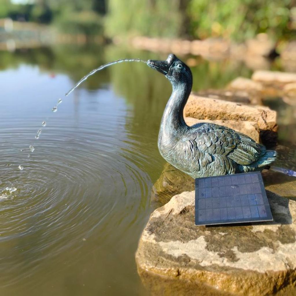 Gans Wasserspeier solarbetrieben – Teichfigur mit Produktbild 