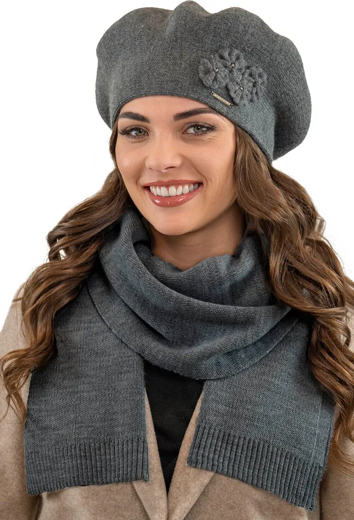 Parure Hiver Femme avec Béret en Maille et Écharpe Assortie Grise