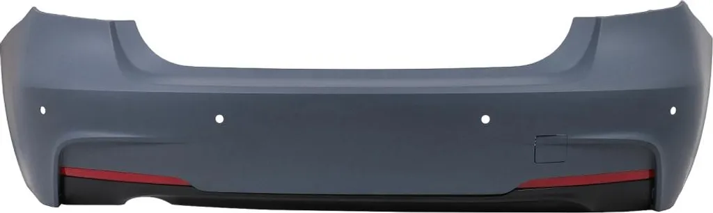 Remplacer un pare-chocs BMW F30 cassé par un modèle M-Tech sport